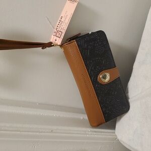 Stone Mountain Accessories Black and Brown Leather Clutch